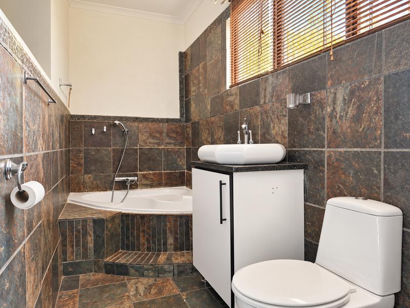 To Let 3 Bedroom Property for Rent in Brenthurst Gauteng