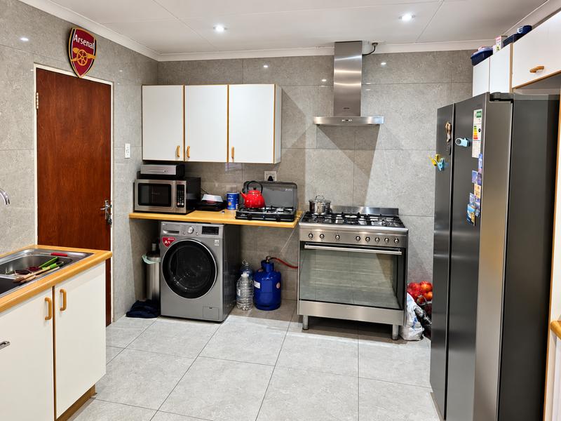 2 Bedroom Property for Sale in Terenure Gauteng
