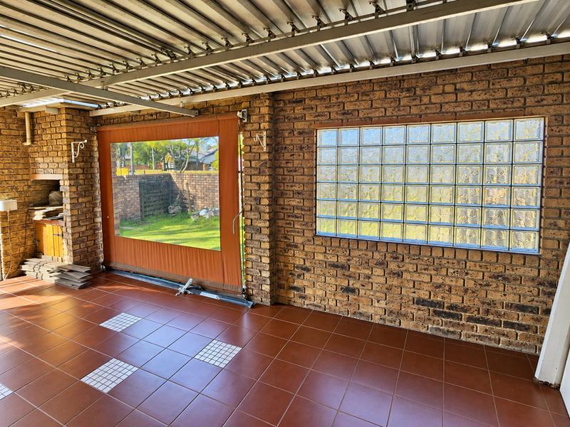 2 Bedroom Property for Sale in Terenure Gauteng