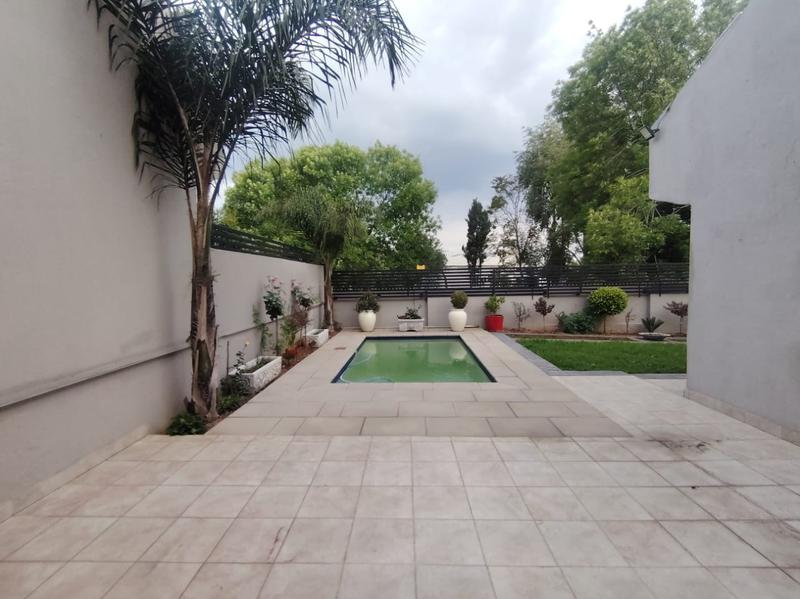 4 Bedroom Property for Sale in Bryanston Gauteng