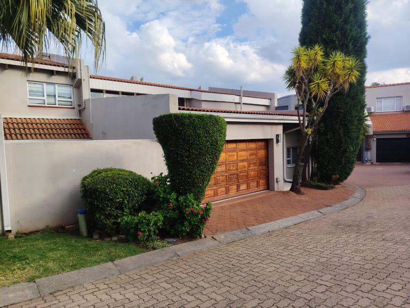 4 Bedroom Property for Sale in Bryanston Gauteng