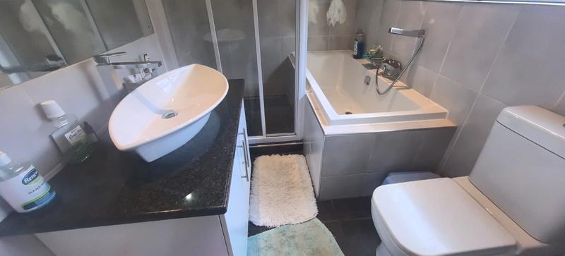 4 Bedroom Property for Sale in Florida Park Gauteng