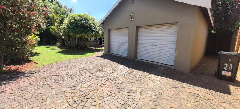 4 Bedroom Property for Sale in Florida Park Gauteng