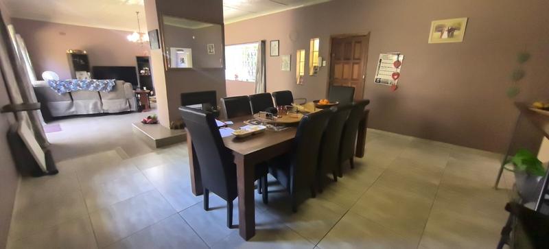 4 Bedroom Property for Sale in Florida Park Gauteng
