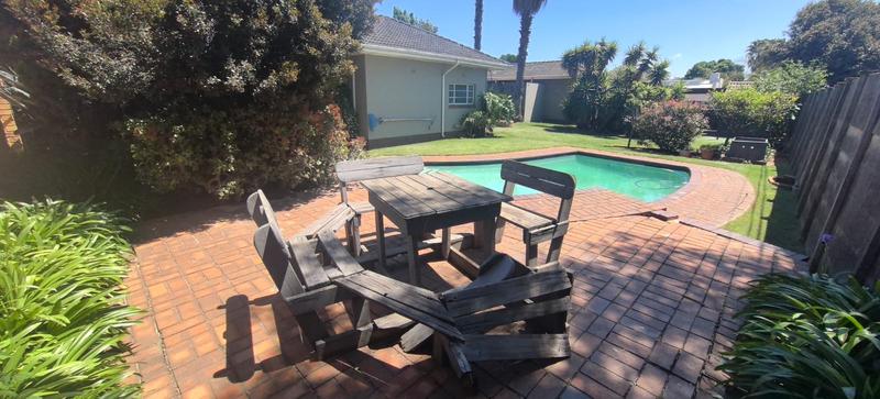 4 Bedroom Property for Sale in Florida Park Gauteng