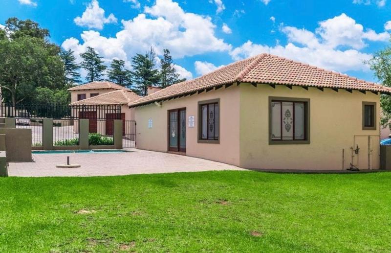 2 Bedroom Property for Sale in Noordheuwel Gauteng