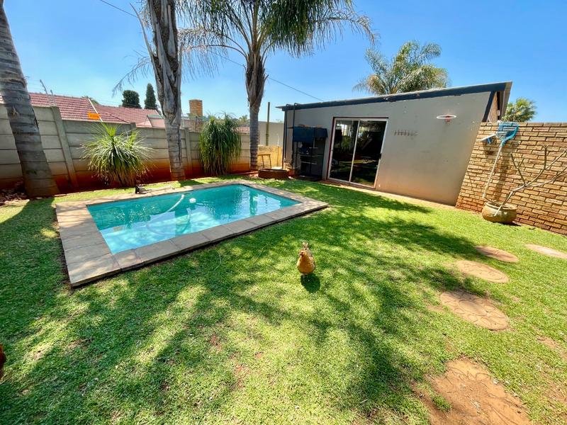 4 Bedroom Property for Sale in Silverfields Park Gauteng
