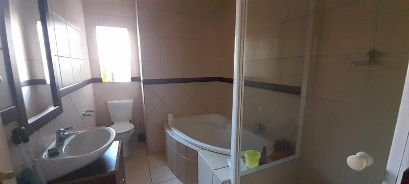 To Let 3 Bedroom Property for Rent in Thatchfield Gauteng