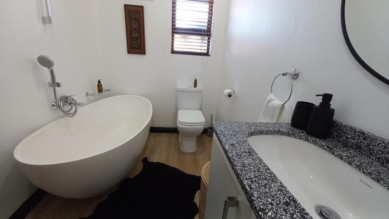 To Let 2 Bedroom Property for Rent in Equestria Gauteng