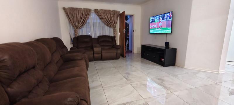 3 Bedroom Property for Sale in Beyers Park Gauteng