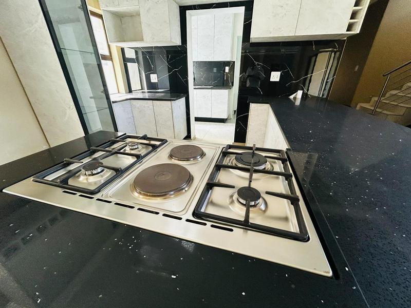 7 Bedroom Property for Sale in Savannah Country Estate Gauteng