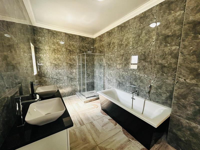 7 Bedroom Property for Sale in Savannah Country Estate Gauteng