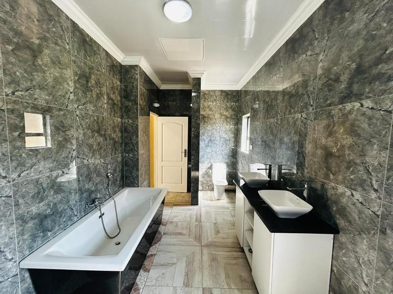 7 Bedroom Property for Sale in Savannah Country Estate Gauteng