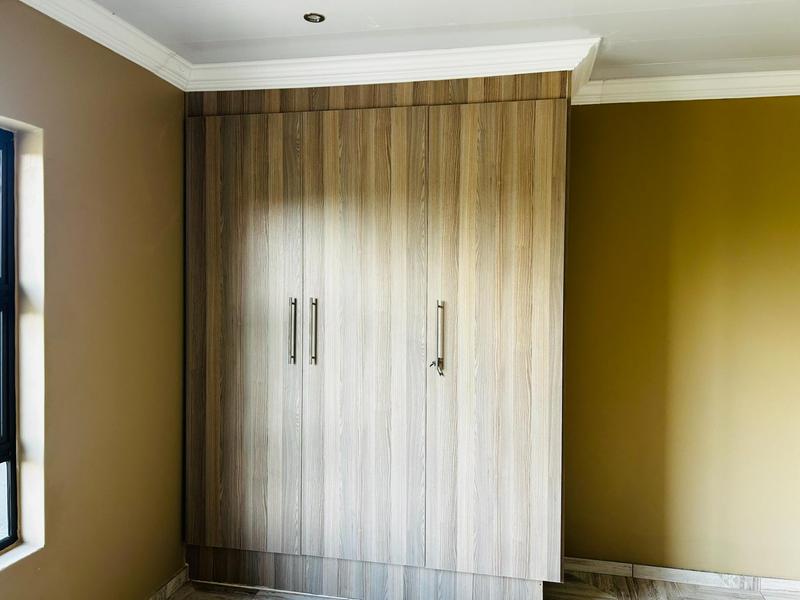 7 Bedroom Property for Sale in Savannah Country Estate Gauteng