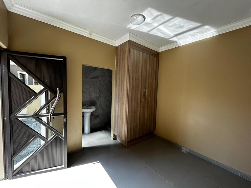 7 Bedroom Property for Sale in Savannah Country Estate Gauteng