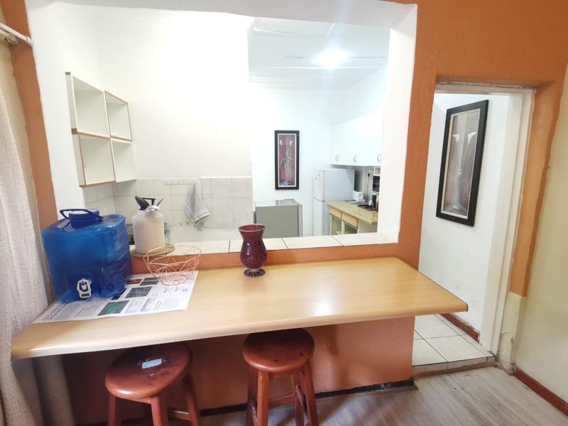 To Let 1 Bedroom Property for Rent in Edenvale Gauteng