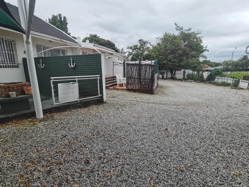 To Let 1 Bedroom Property for Rent in Edenvale Gauteng