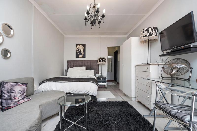 To Let 1 Bedroom Property for Rent in Edenvale Gauteng