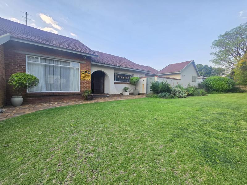 4 Bedroom Property for Sale in Brackenhurst Gauteng