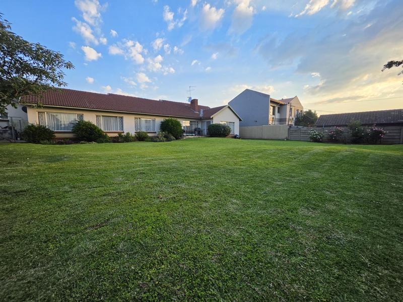 4 Bedroom Property for Sale in Brackenhurst Gauteng
