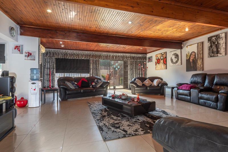 4 Bedroom Property for Sale in Verwoerdpark Gauteng