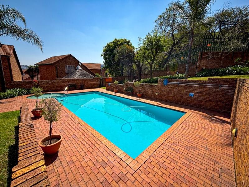 3 Bedroom Property for Sale in Bassonia Gauteng