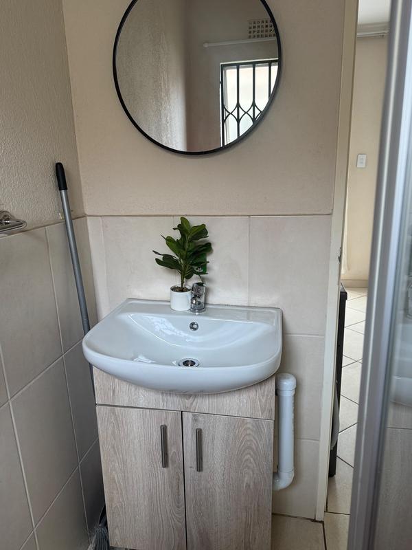 To Let 1 Bedroom Property for Rent in Leondale Gauteng