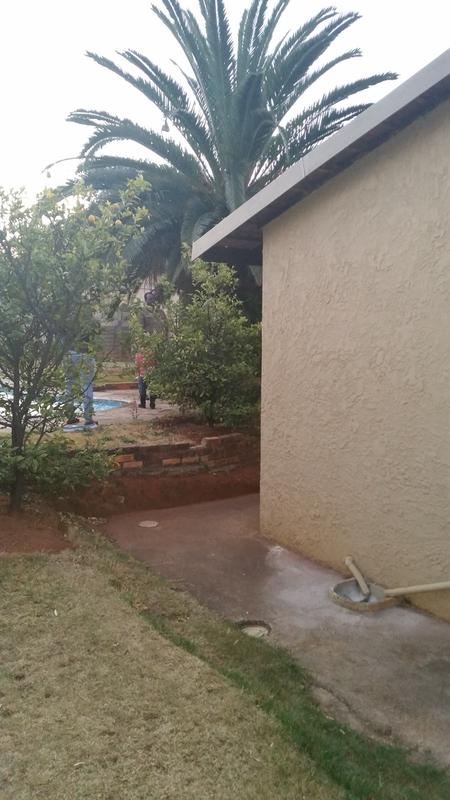 To Let 2 Bedroom Property for Rent in Birch Acres Gauteng