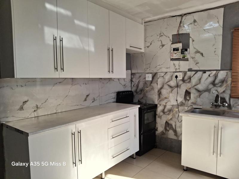 To Let 3 Bedroom Property for Rent in Protea Glen Gauteng