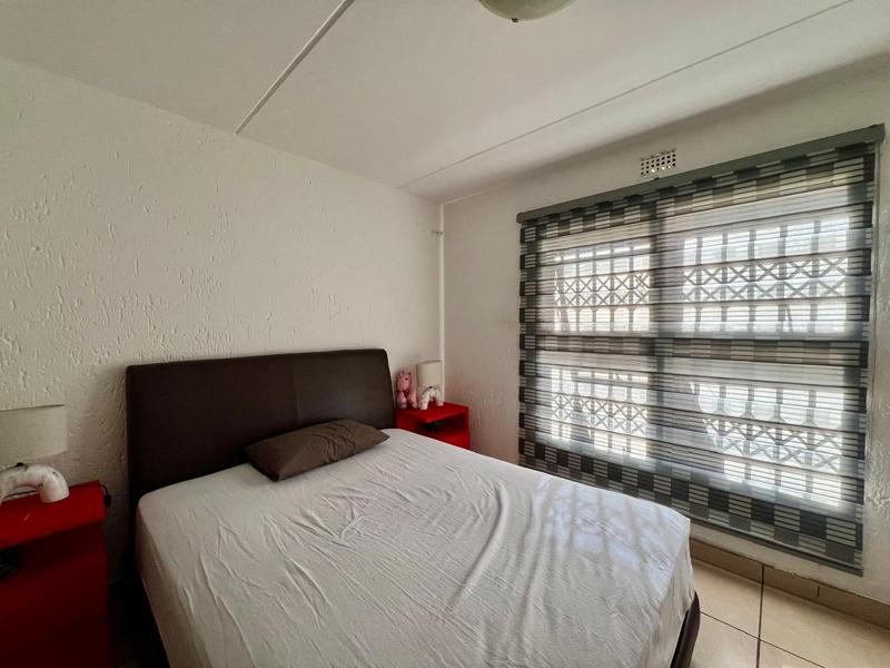 2 Bedroom Property for Sale in Meredale Gauteng