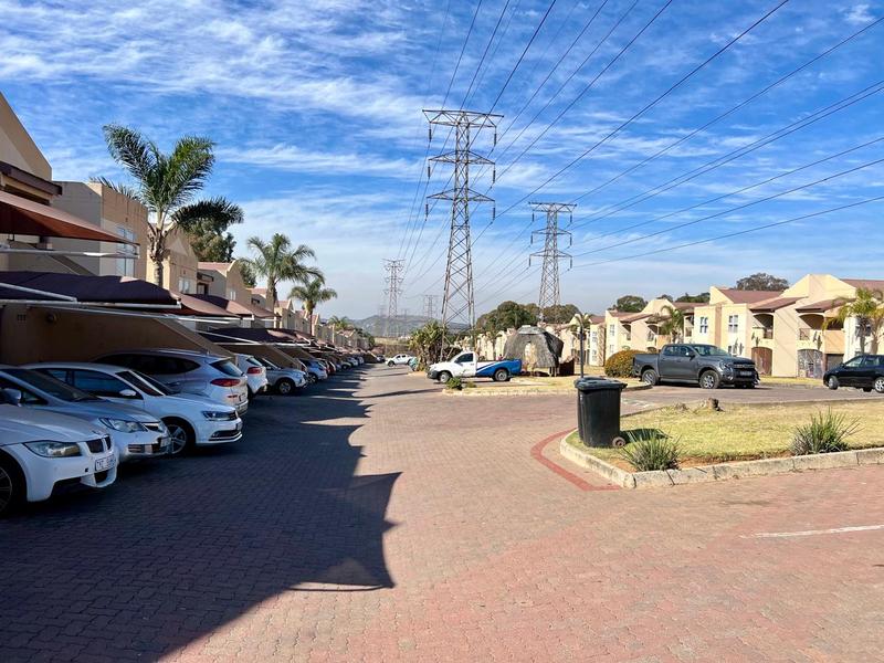 2 Bedroom Property for Sale in Meredale Gauteng