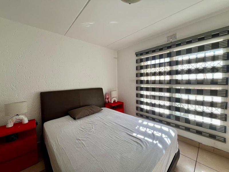 2 Bedroom Property for Sale in Meredale Gauteng