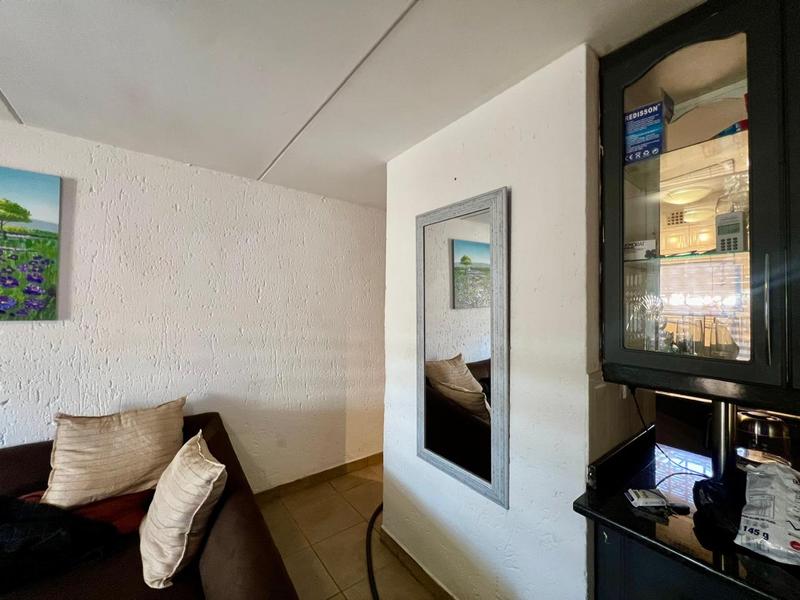 2 Bedroom Property for Sale in Meredale Gauteng