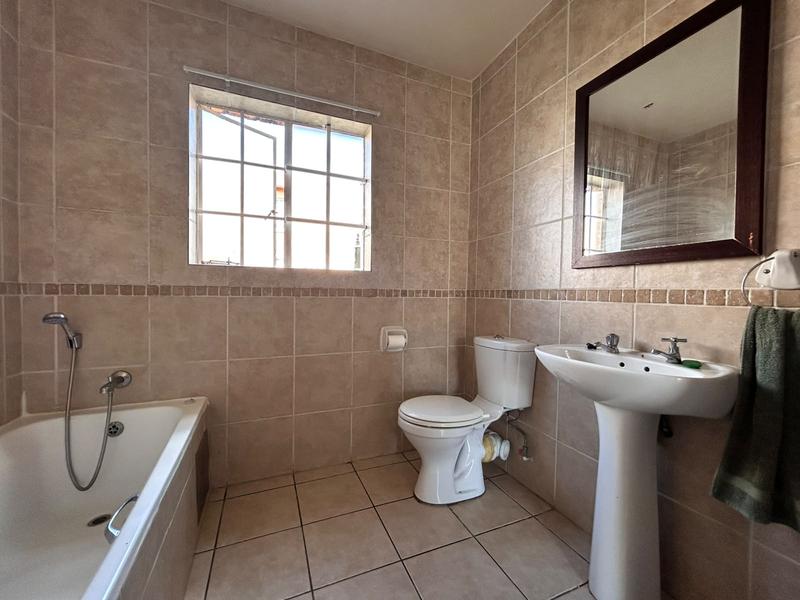 To Let 3 Bedroom Property for Rent in Carlswald Gauteng