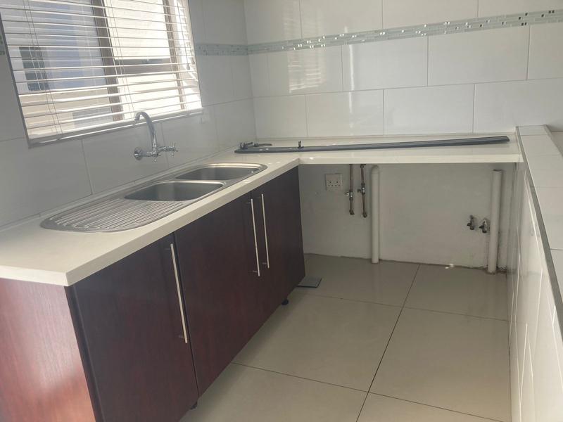 To Let 4 Bedroom Property for Rent in Kyalami Gauteng