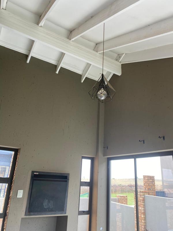 3 Bedroom Property for Sale in Wildtuinpark Gauteng