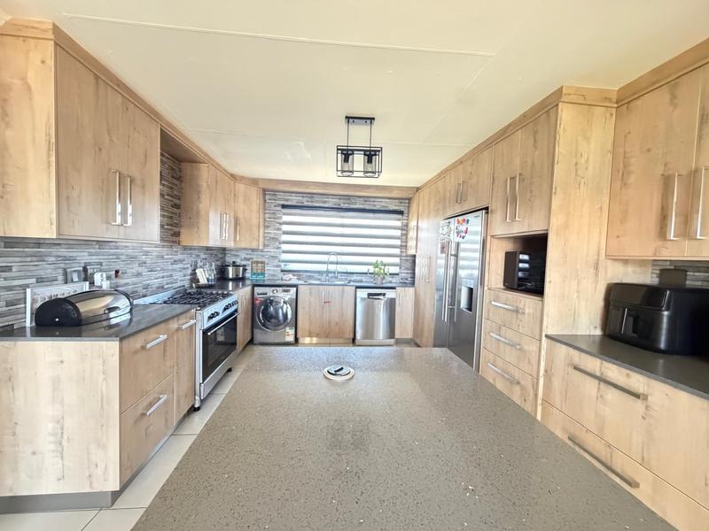 5 Bedroom Property for Sale in Riversdale Gauteng