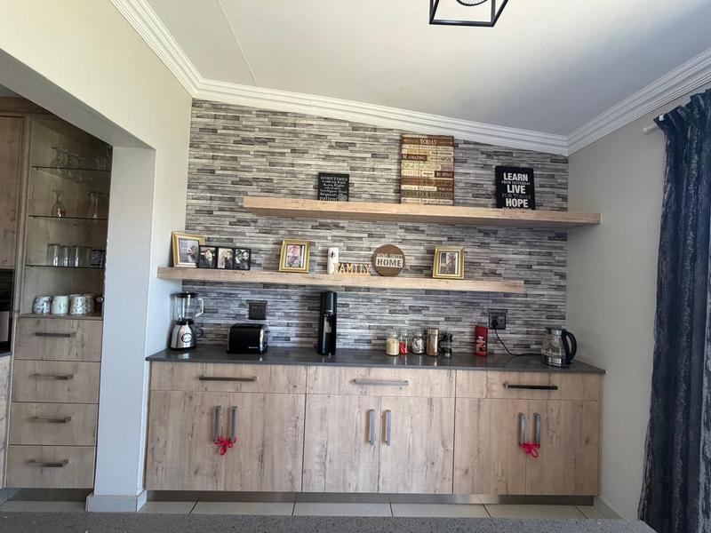5 Bedroom Property for Sale in Riversdale Gauteng
