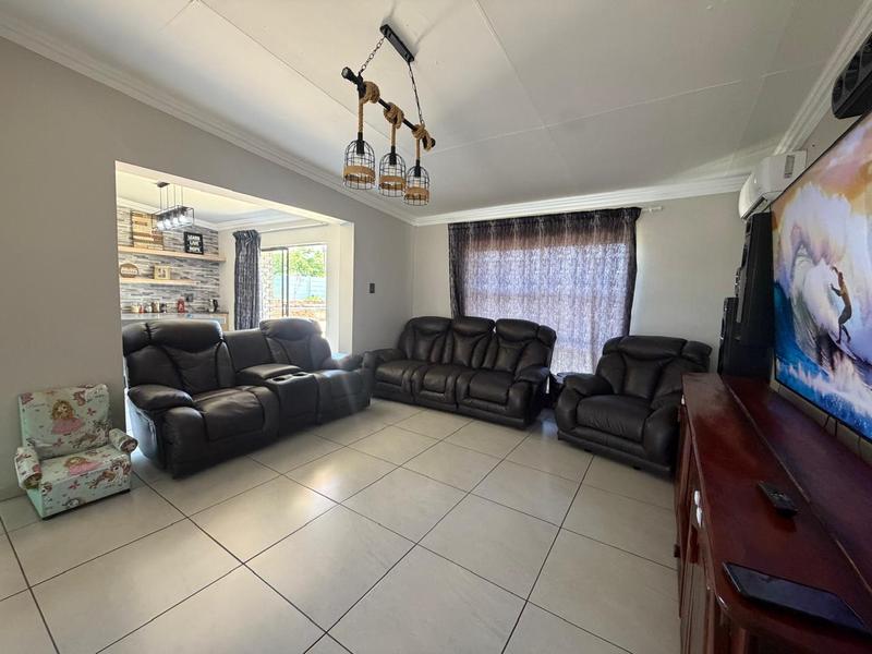 5 Bedroom Property for Sale in Riversdale Gauteng