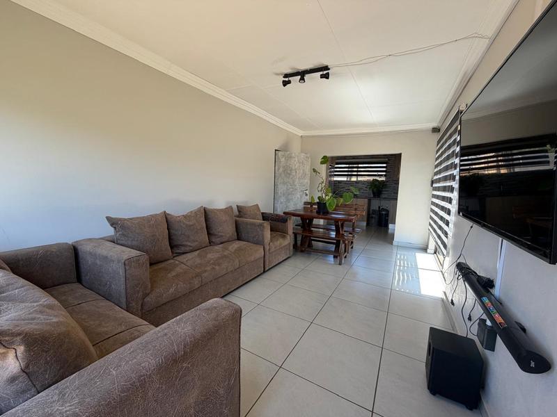 5 Bedroom Property for Sale in Riversdale Gauteng