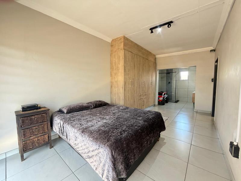 5 Bedroom Property for Sale in Riversdale Gauteng