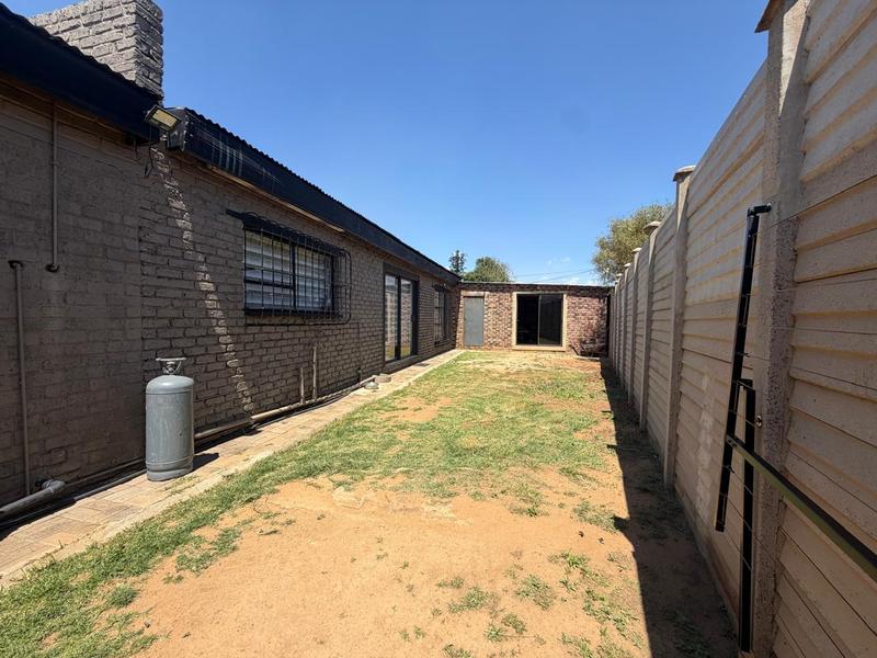 5 Bedroom Property for Sale in Riversdale Gauteng