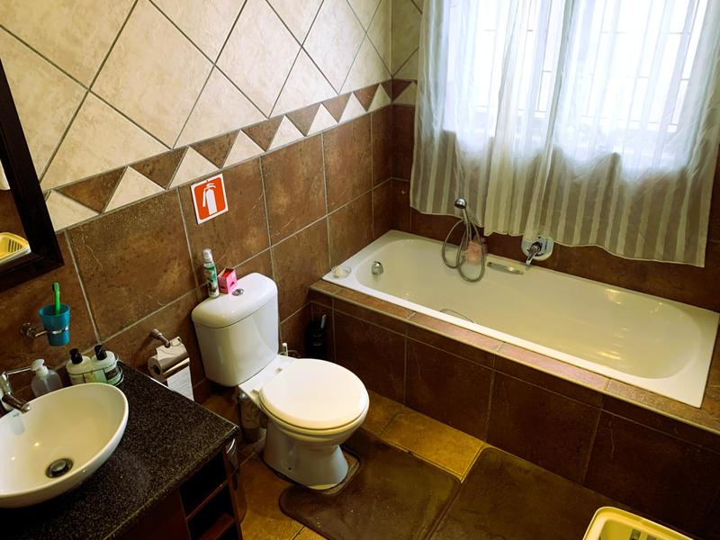 3 Bedroom Property for Sale in Hughes Gauteng