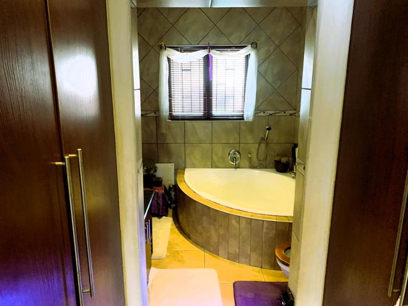 3 Bedroom Property for Sale in Hughes Gauteng