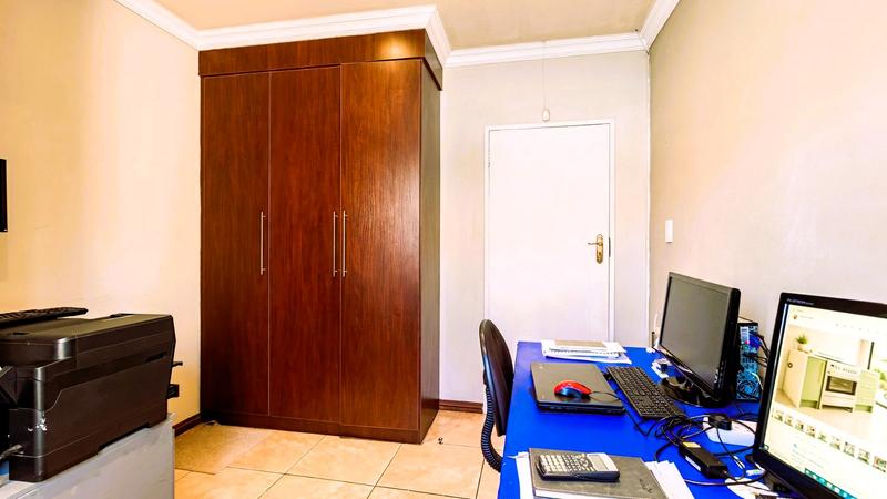3 Bedroom Property for Sale in Hughes Gauteng