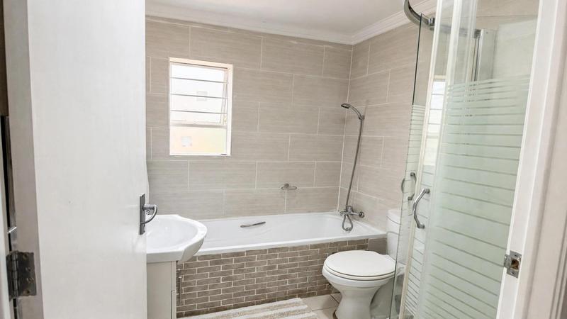 To Let 2 Bedroom Property for Rent in Morningside Gauteng