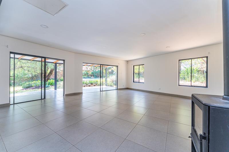 To Let 4 Bedroom Property for Rent in River Club Gauteng