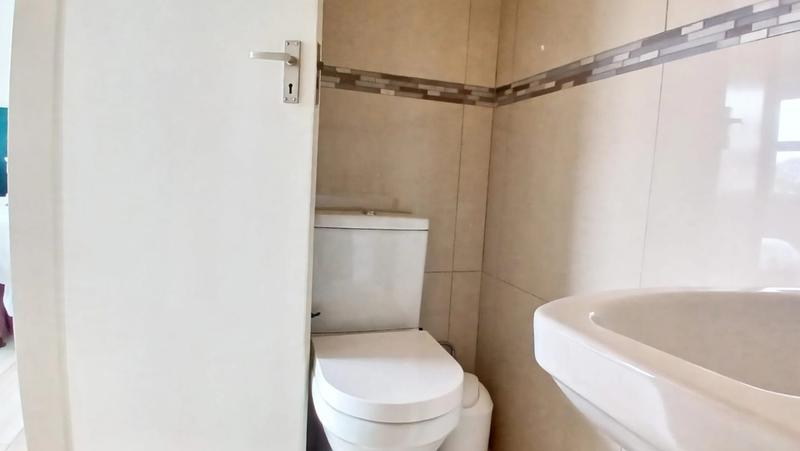 To Let 2 Bedroom Property for Rent in Rivonia Gauteng