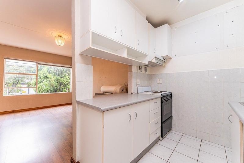 1 Bedroom Property for Sale in Linden Gauteng