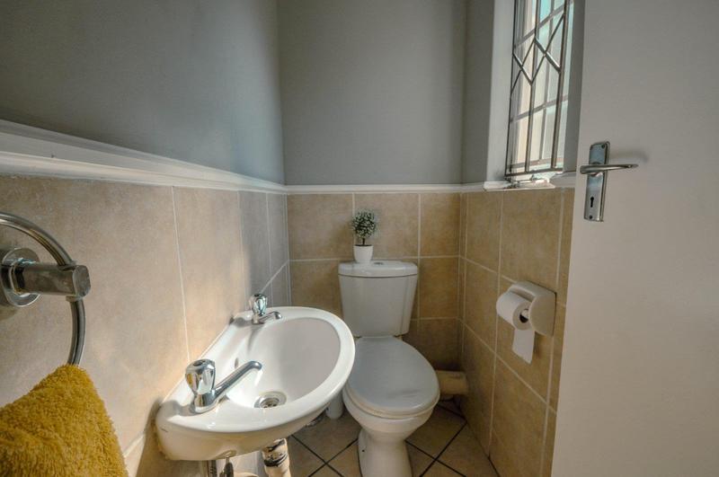 3 Bedroom Property for Sale in Halfway Gardens Gauteng